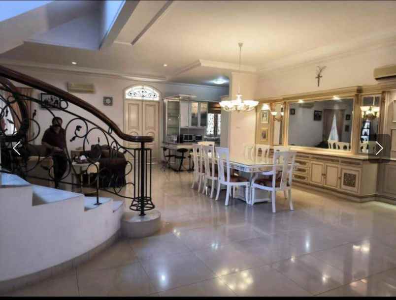 hidup baru jaksel rumah siap huni semi furnished