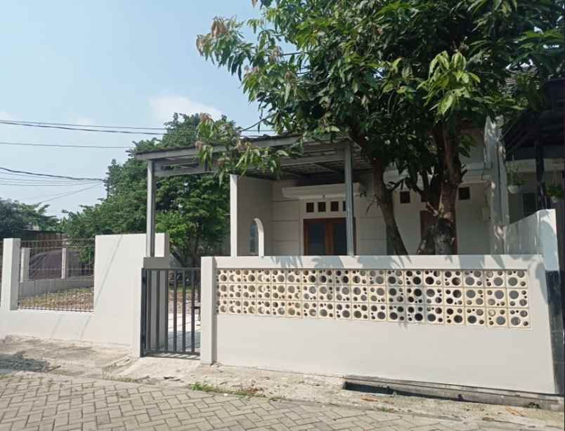 hunian hook dalam komplek karangtengah potensi besar