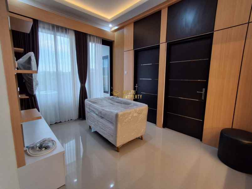 hunian keluarga mewah dengan desain fungtional