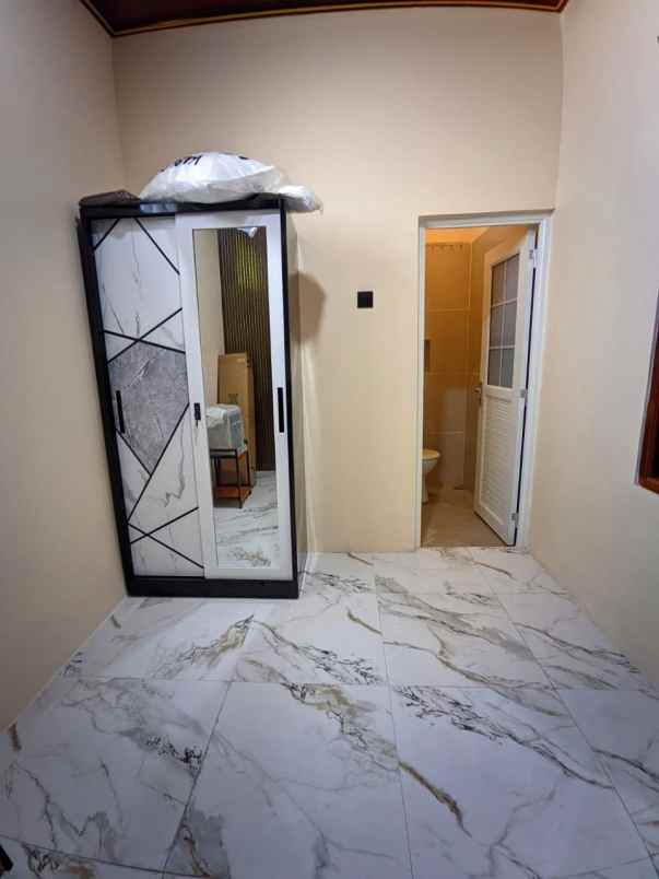 jual cepat kosan 4 lantai dekat stt telkom