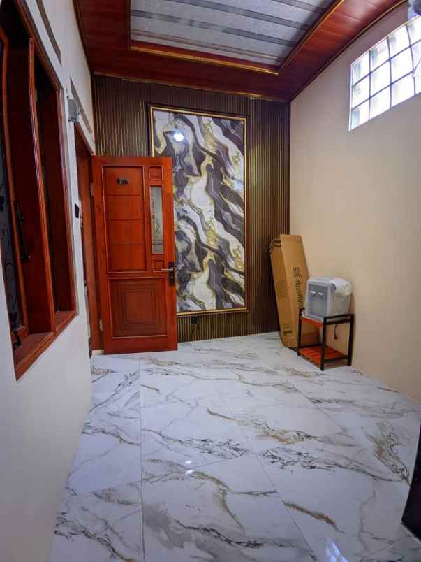 jual cepat kosan 4 lantai dekat stt telkom
