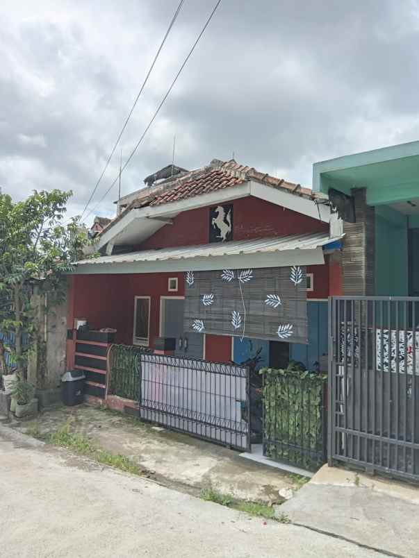 jual cepat rumah lokasi bagus di graha bukit raya 1