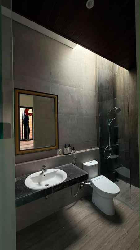 jual new american house manyar indah surabaya modern
