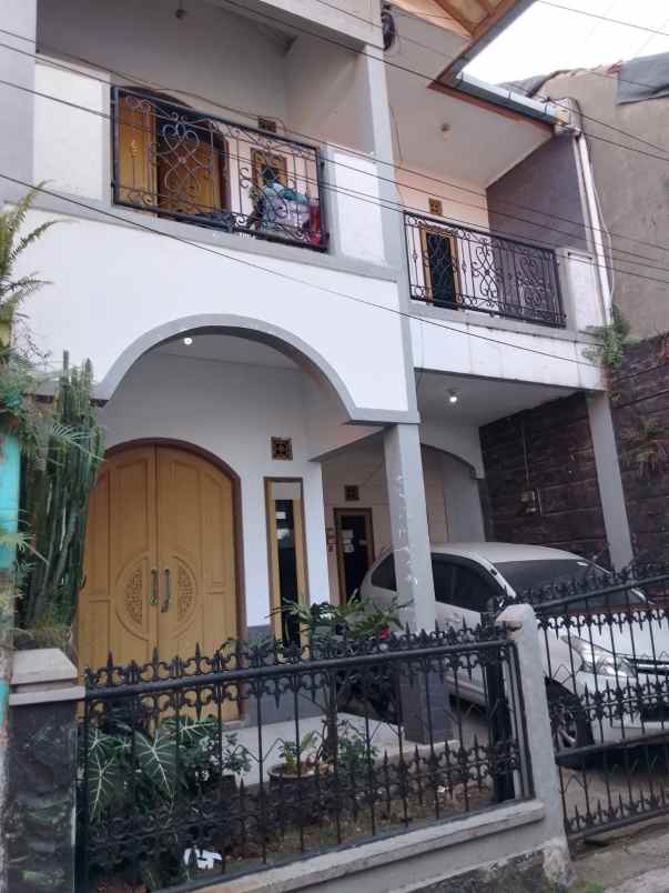 jual rumah di muqodar cimahi