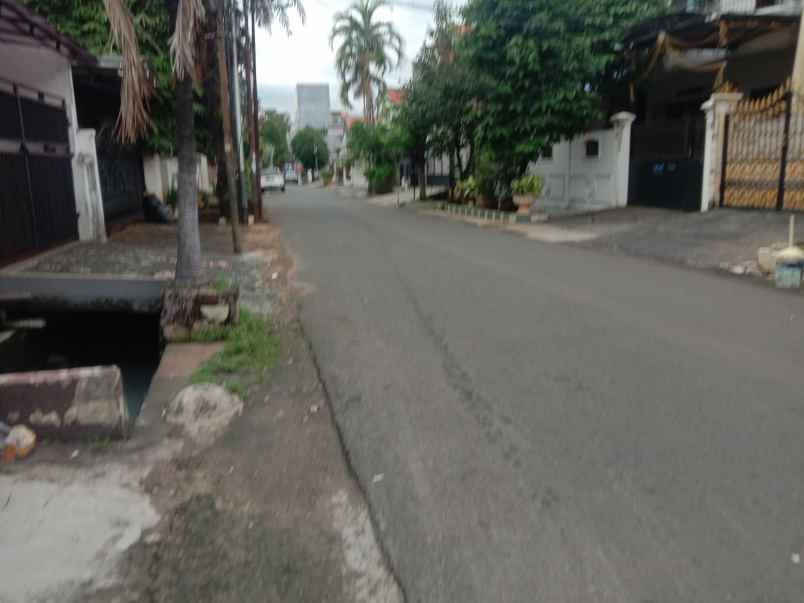 jual rumah di tanjung duren