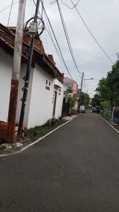 jual rumah lama di rawamangun