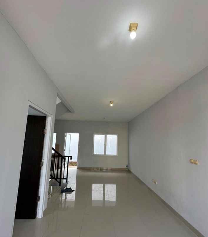 jual rumah royal palm cengkareng