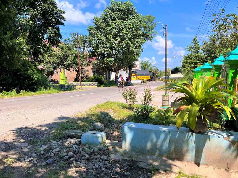 jual rumah tepi jl raya batujamus jambangan sragen