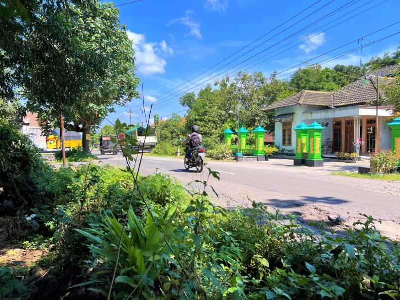 jual rumah tepi jl raya batujamus jambangan sragen