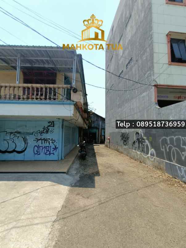 kebayoran lama ruko dan rumah di pinggir jalan raya