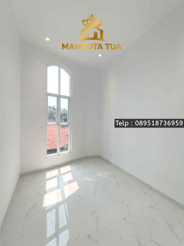 kemang brand new house siap huni dengan rooftop
