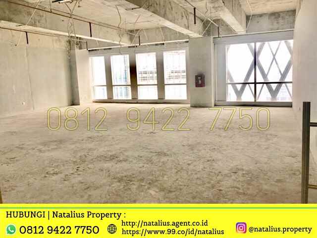 komersial mega kuningan