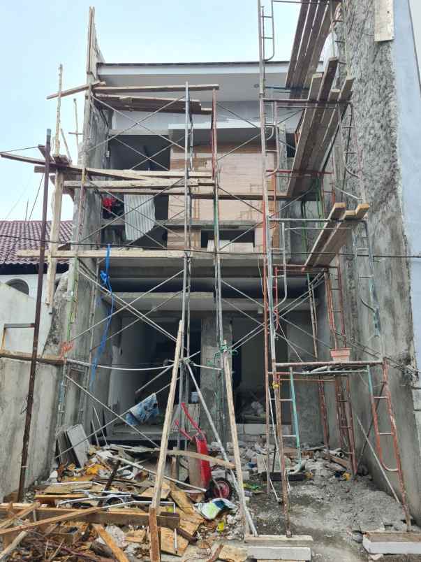 manyar indah rumah new gress hadfap selatan nego