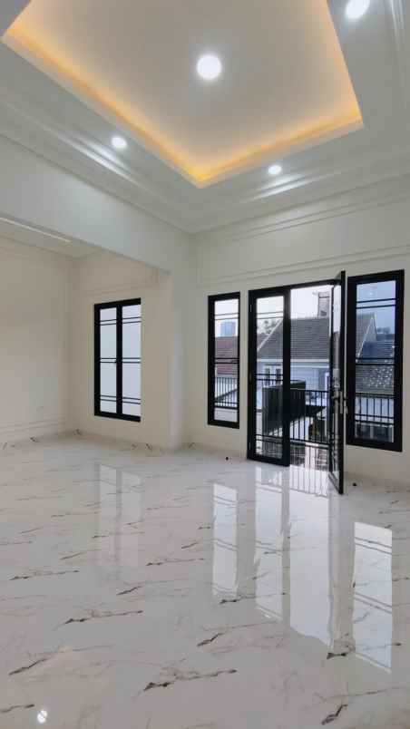 rasain hidup tenang di rumah modern kencana loka bsd