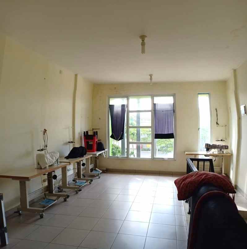 ruko gudang kantor ruko descada perumahan