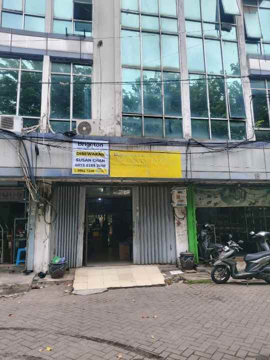 Ruko Tengah Kota Jl Semarang Siap Pakai