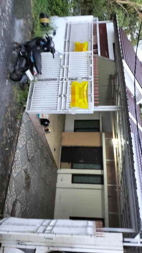 rumah 1 lantai siap huni di menganti gresikn