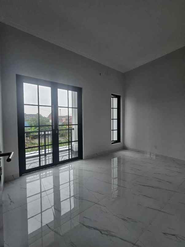 rumah 2 lantai cimanggis depok 900 jutaan