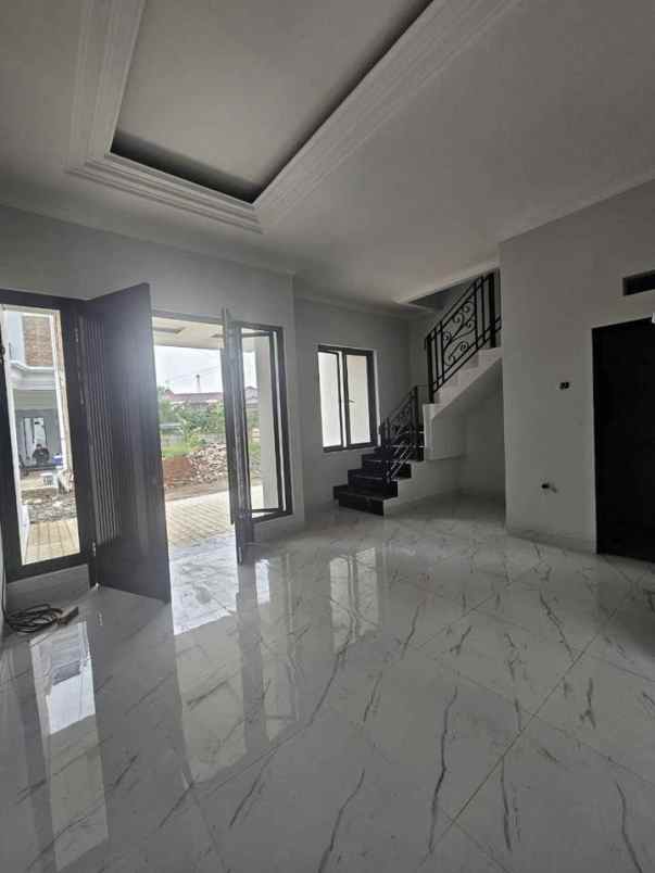 rumah 2 lantai cimanggis depok 900 jutaan
