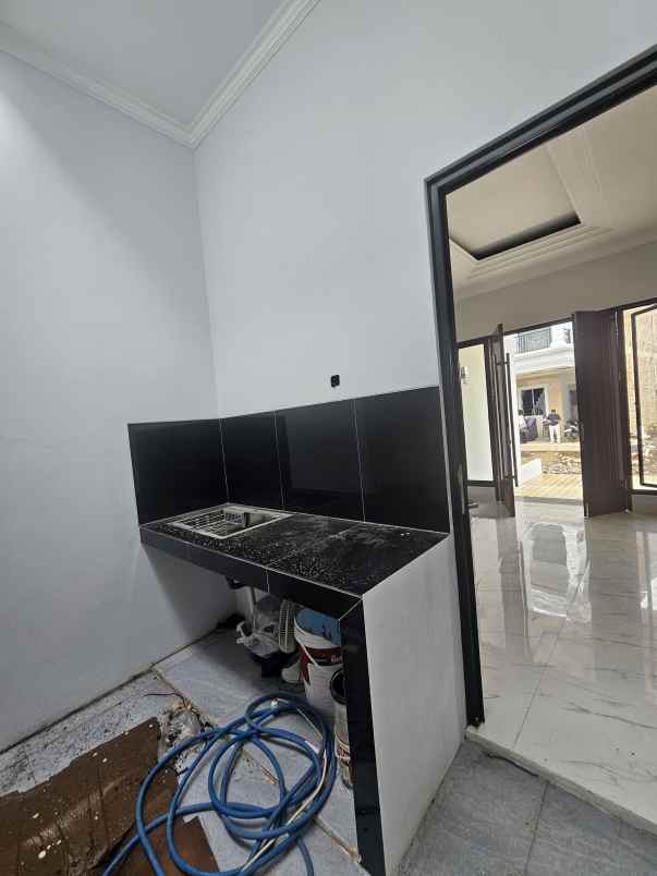 rumah 2 lantai desain etnic bali modern di tapos depok