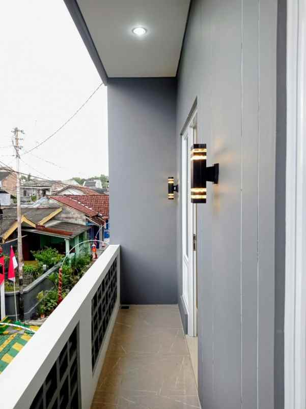 rumah 2 lantai minomartani dekat rs condong catur