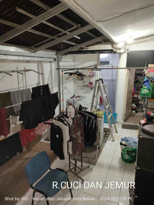 rumah 2 lantai plus 4 kamar kos di jatiasih ijh lga