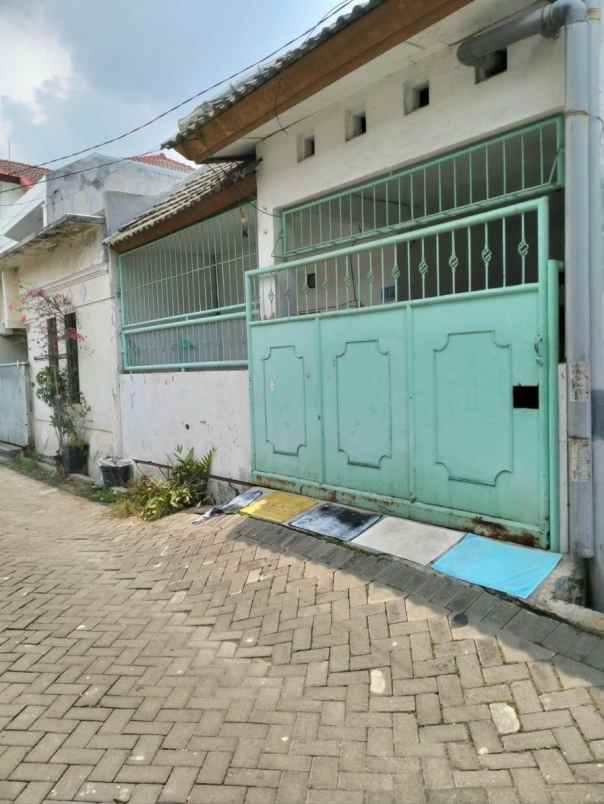 rumah 2 lantai siap huni tambaksari 7x12 shm 800jt