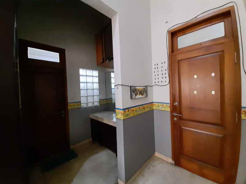 rumah asri di megapolitan cinere limo depok