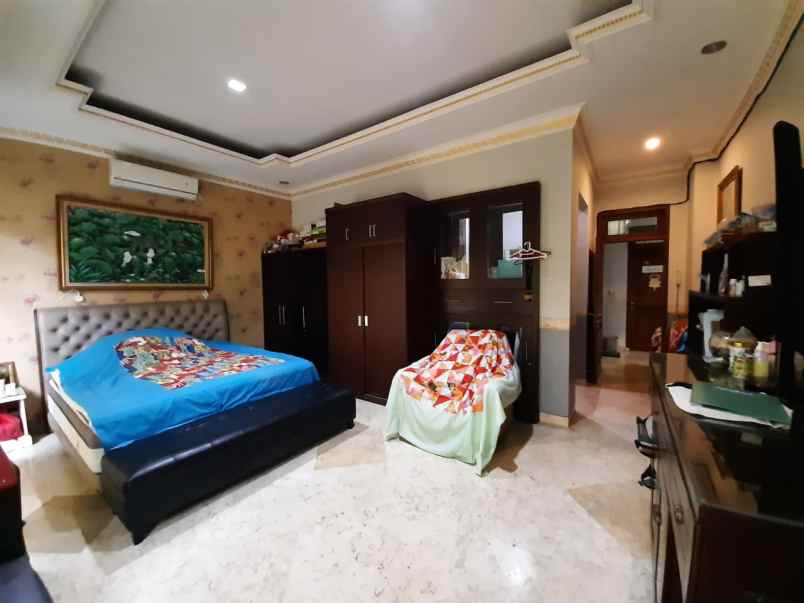 rumah asri di megapolitan cinere limo depok