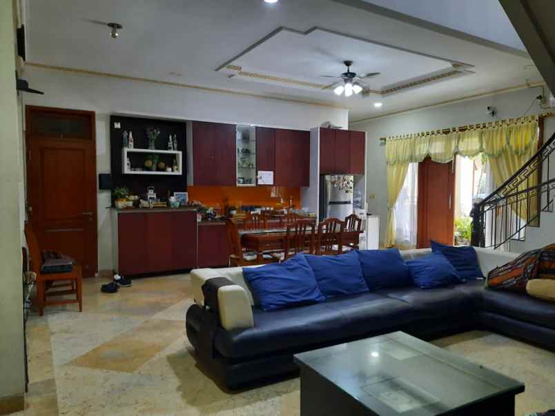 rumah asri di megapolitan cinere limo depok