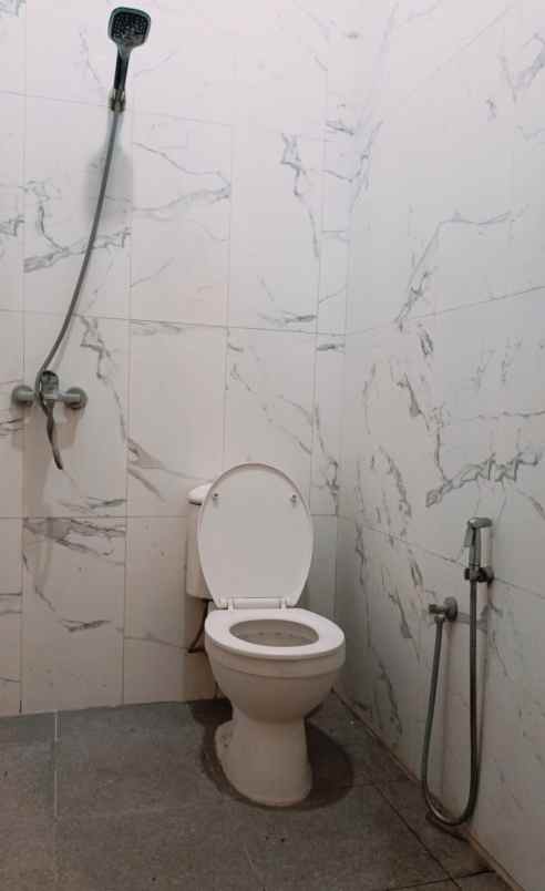 rumah bagus banyumanik semarang