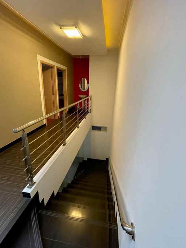 rumah bagus siap huni di rawamangun jakarta timur