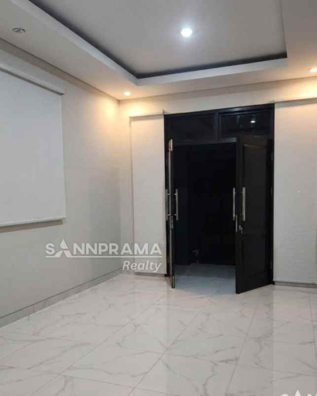 rumah baru 2 lantai di kavling ui beji depok ricrin