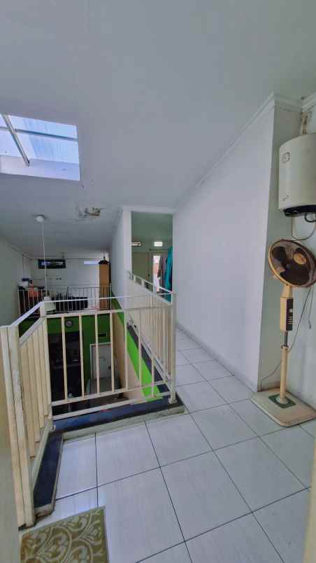 rumah baru 2 lantai di kiara sari buah batu bandung