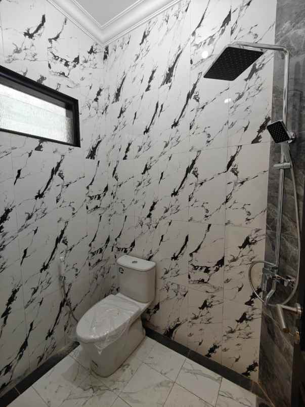 rumah baru dalam komplek di pondok bambu