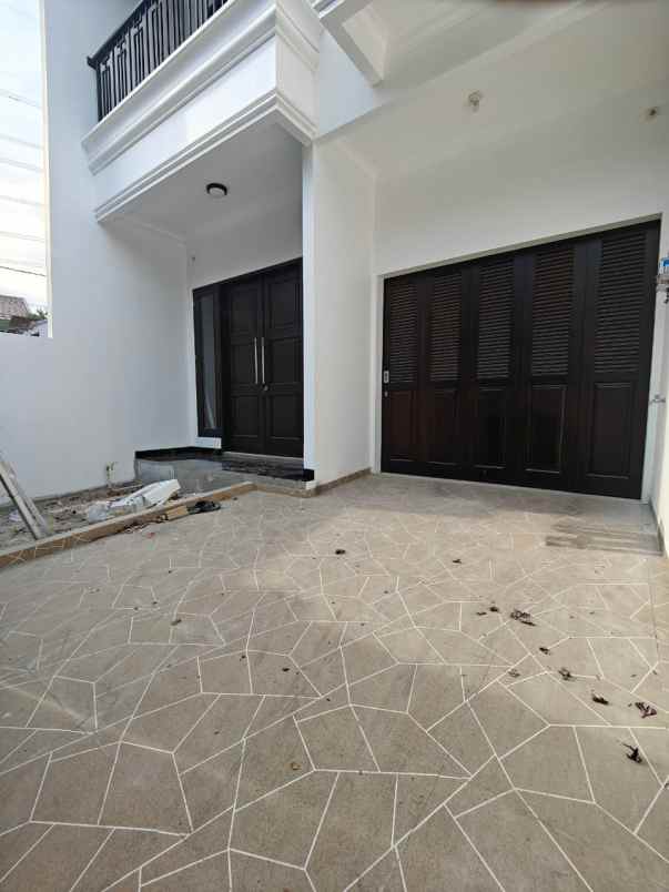 rumah baru dalam komplek di pondok bambu