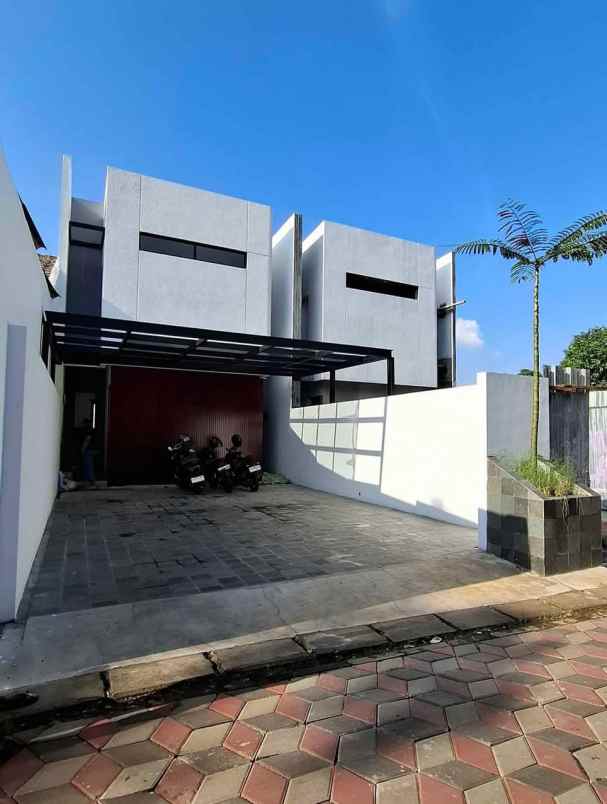 rumah baru design modern di pondok cabe tangsel