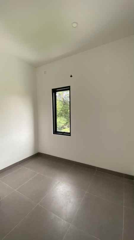 rumah baru design modern di pondok cabe tangsel