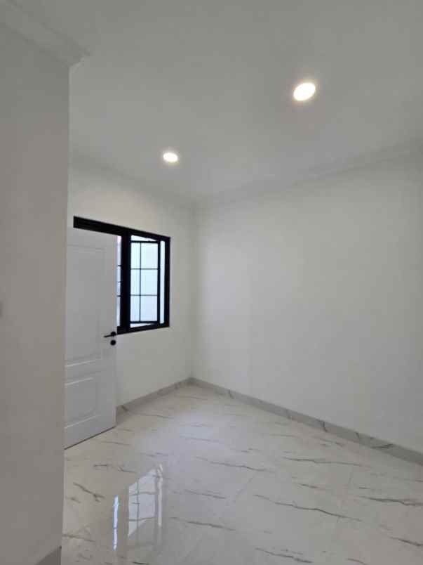 rumah baru harga terbaik dalam komplek di pondok bambu