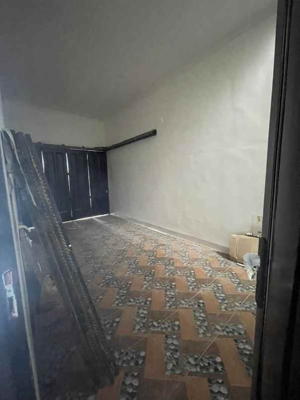 rumah baru manyar kertoadi surabaya timur lt 200m2