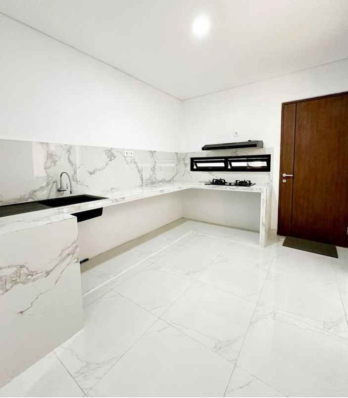 rumah baru selesai renovasi bintaro