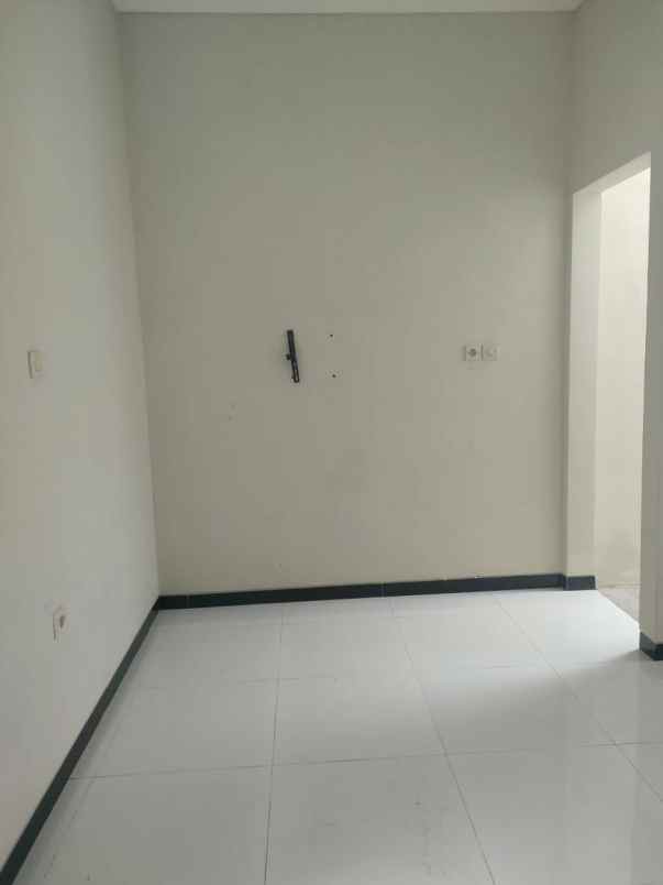 rumah baru siap huni lokasi bunut wetan pakis