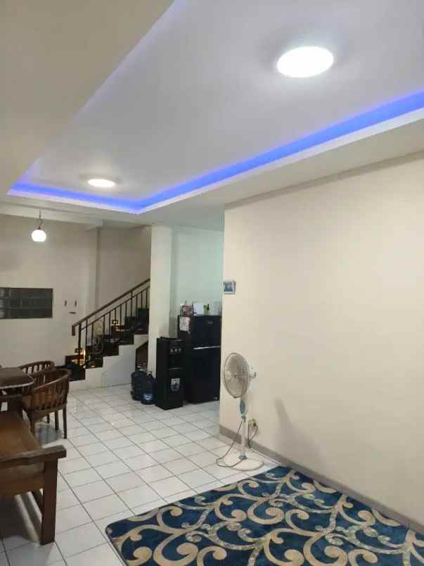 rumah bintaro lokasi oke dekat tol kampus