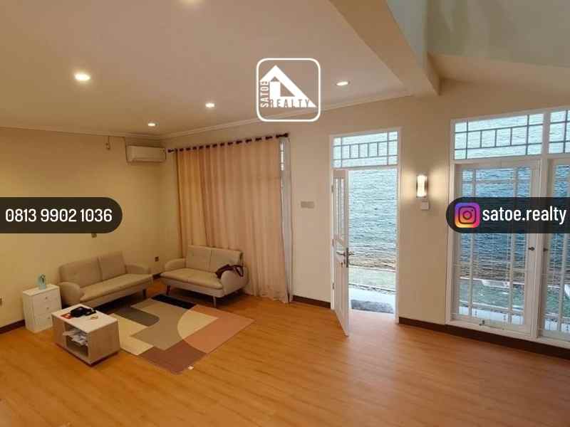 rumah cantik 2 lantai dekat citos cilandak tengah