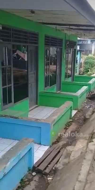 rumah cibinong jalan raya