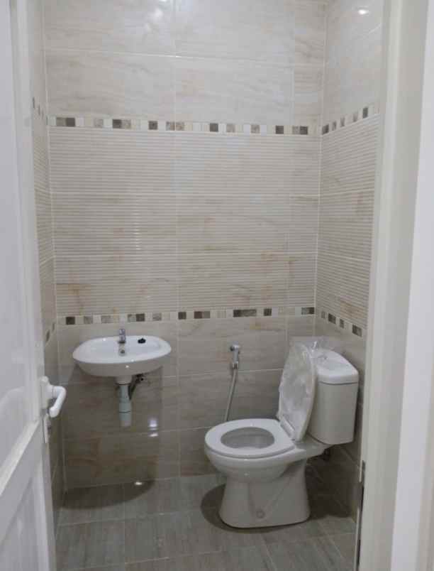 rumah cipedak jagakarsa jaksel