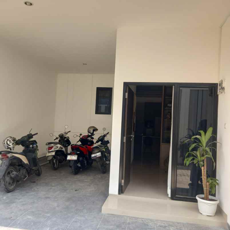 rumah cluster baru masuk mobil daerah rawasari