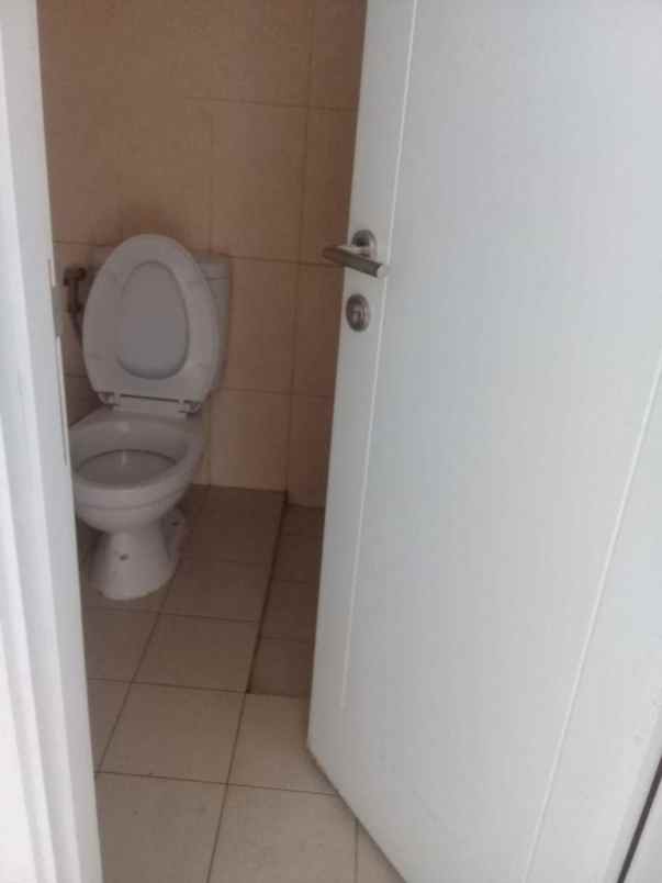 rumah cluster yarra jgc cakung