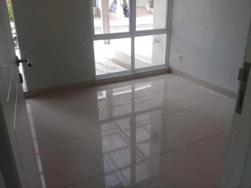 rumah cluster yarra jgc cakung