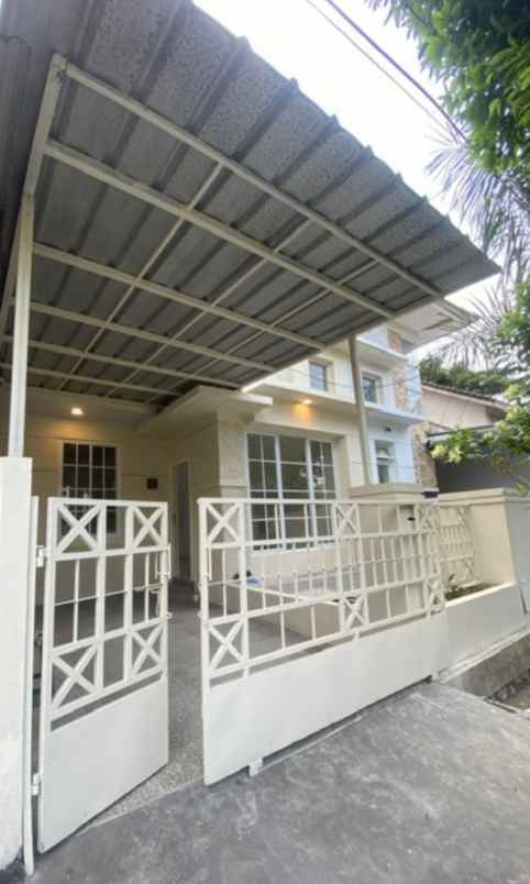rumah dalam komplek taman permata bintaro sektor 9